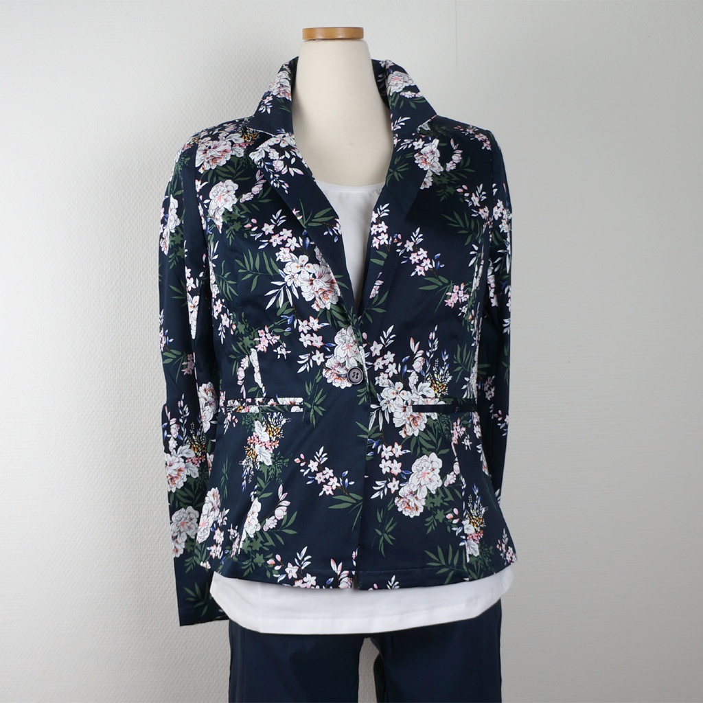 H�rlig kavaj till ett bra pris